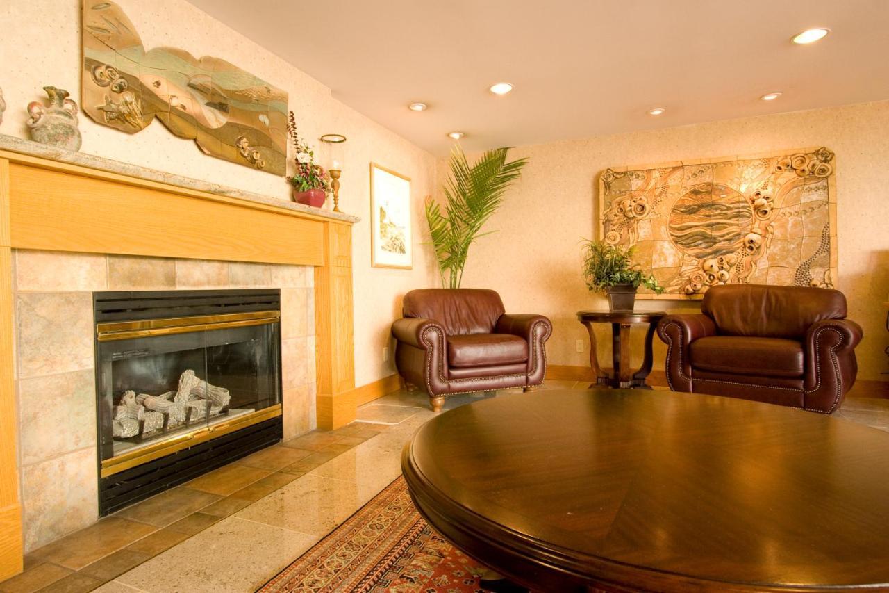 Coast Discovery Hotel