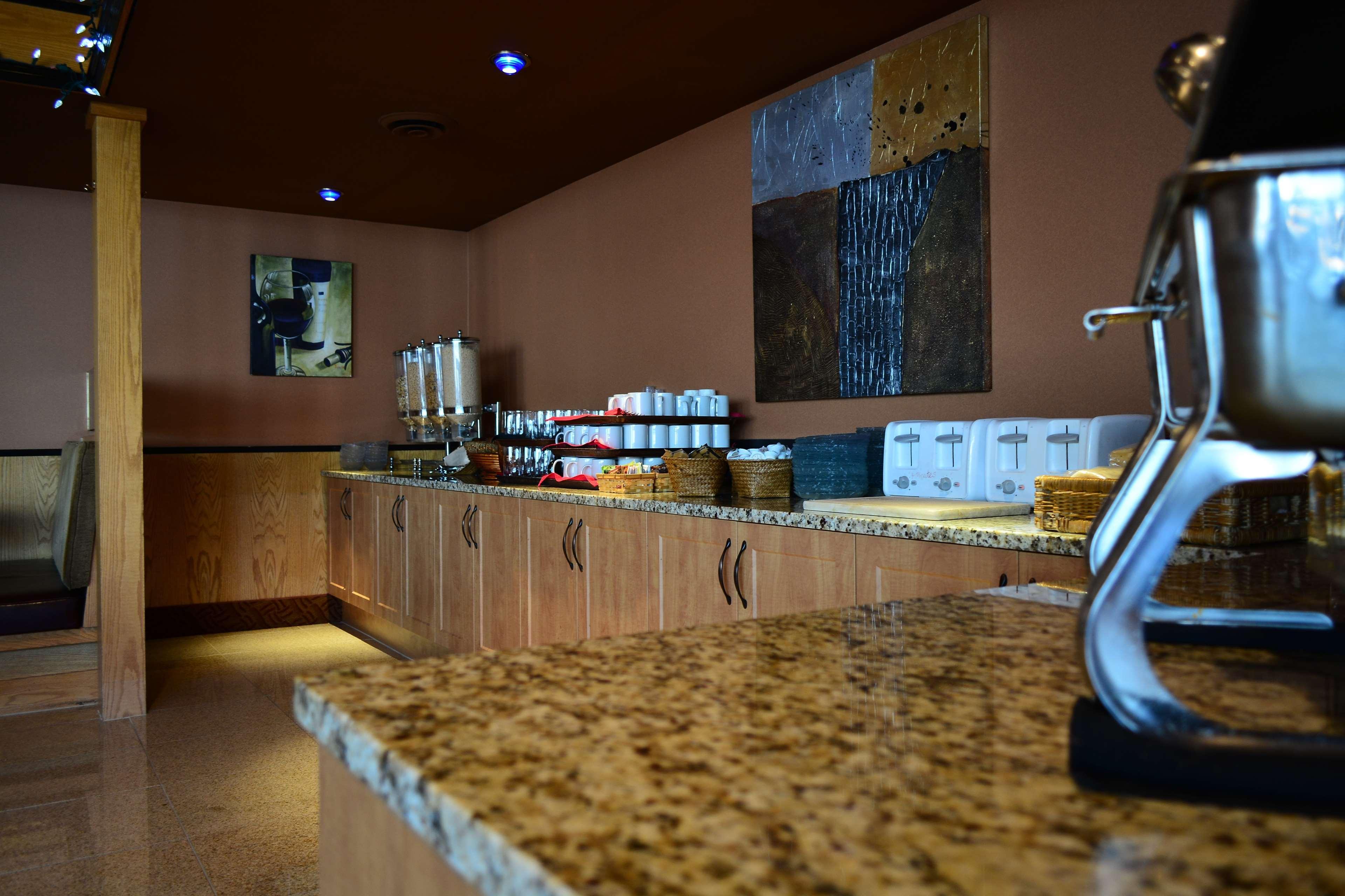 Coast Discovery Hotel