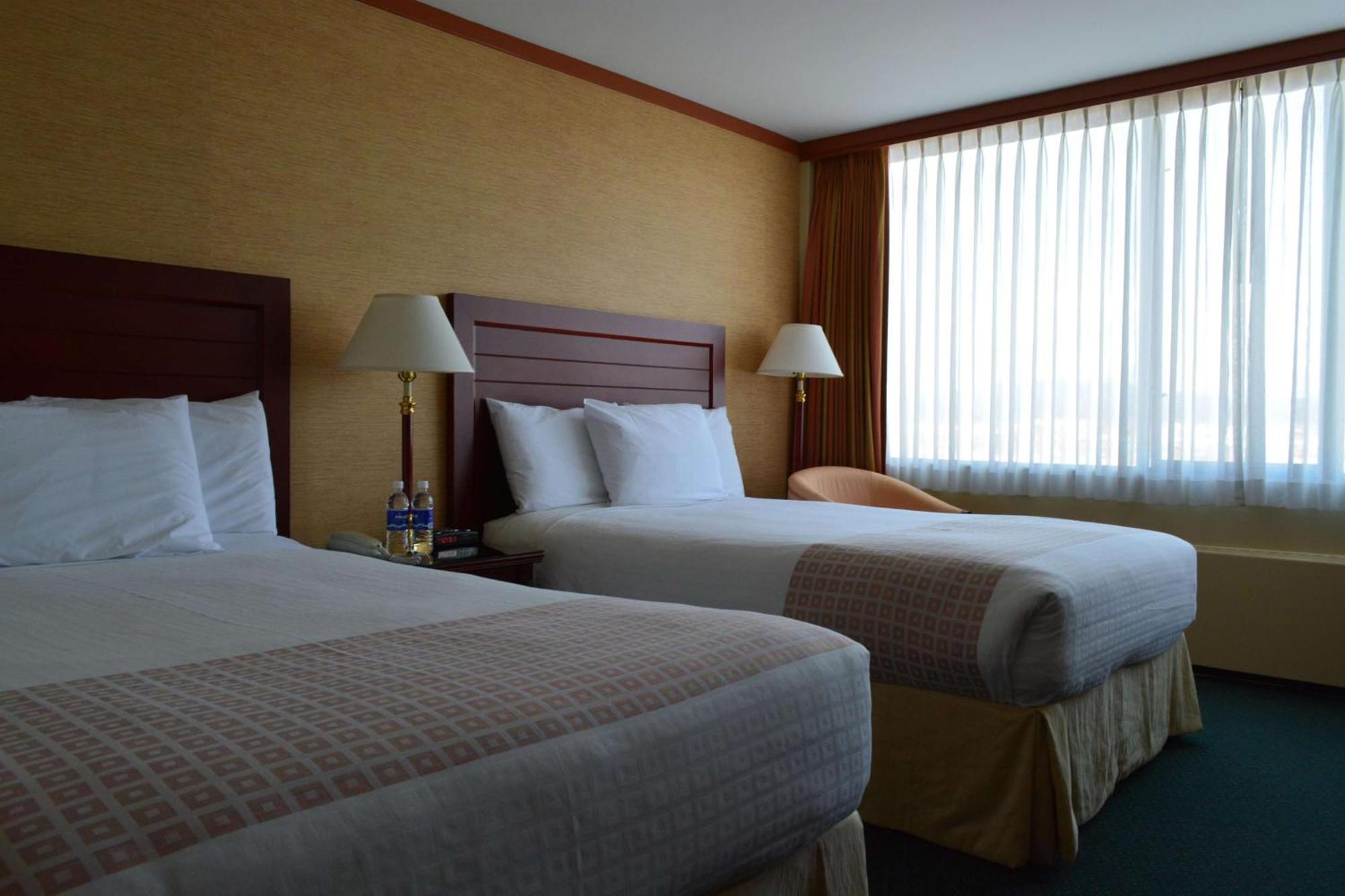 Coast Discovery Hotel Campbell River