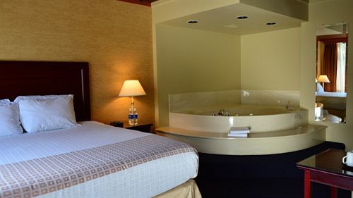 Coast Discovery Hotel Campbell River