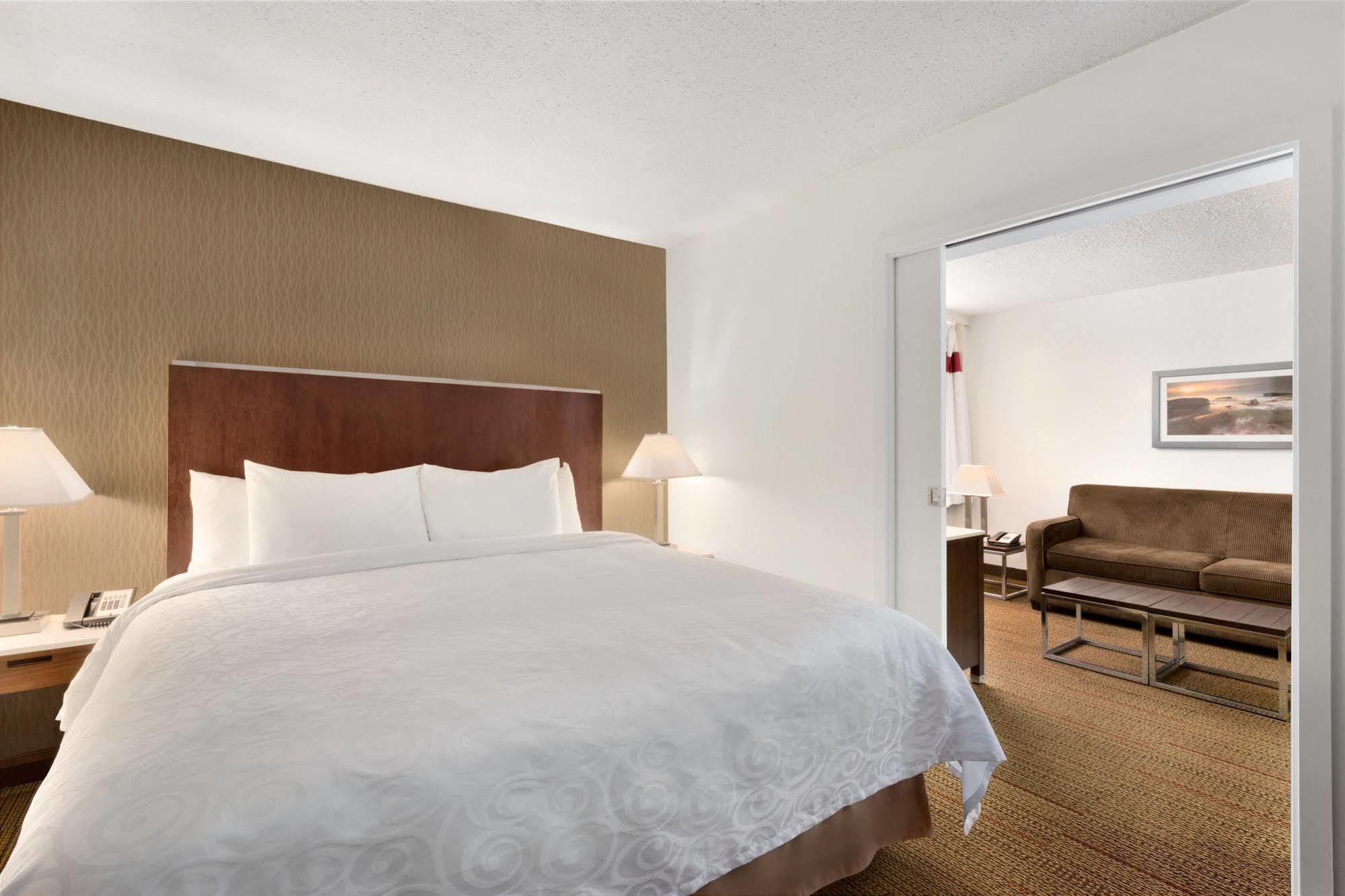 Coast Discovery Hotel Campbell River